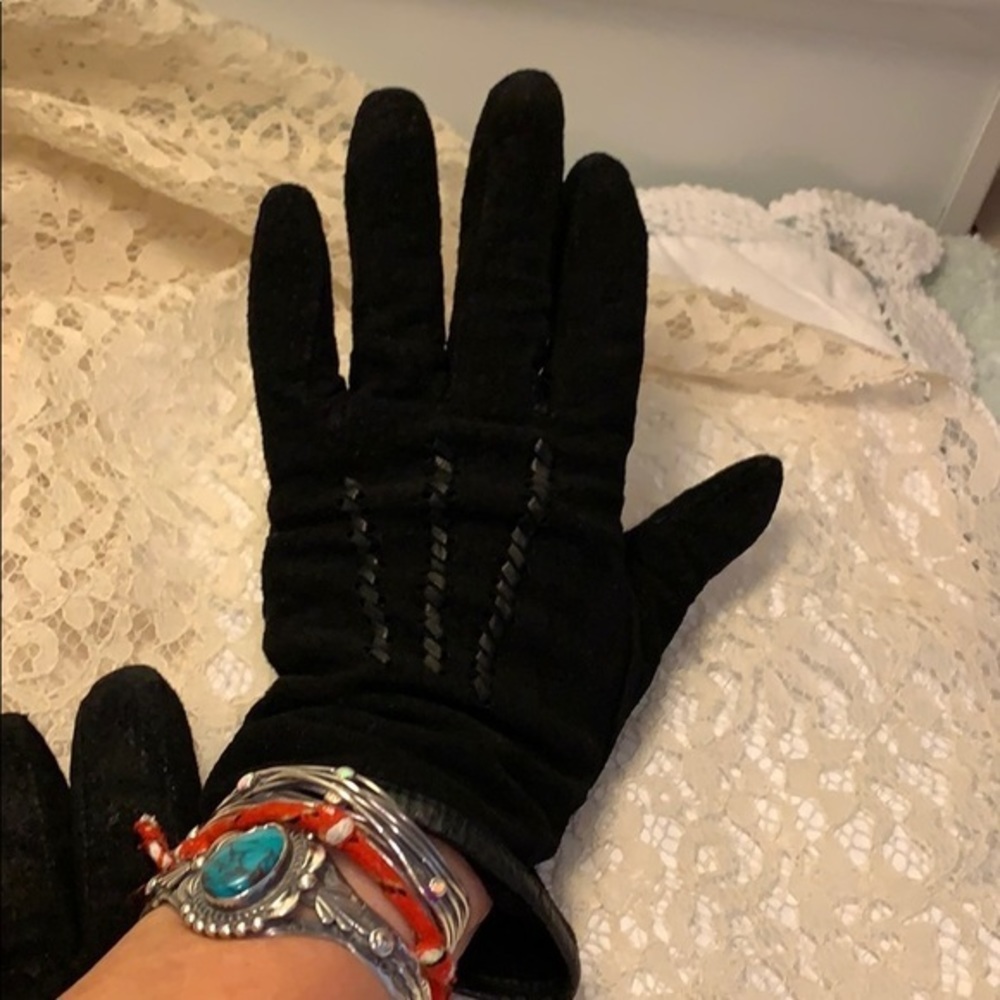 Vintage Fownes Suede Gloves pre Owned